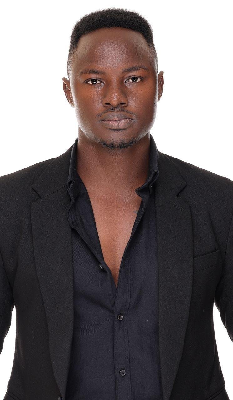Angél Toni Acer as Fred